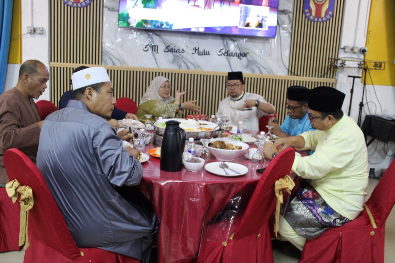 Documentation from the 2026 Quran completion and Iftar ceremony