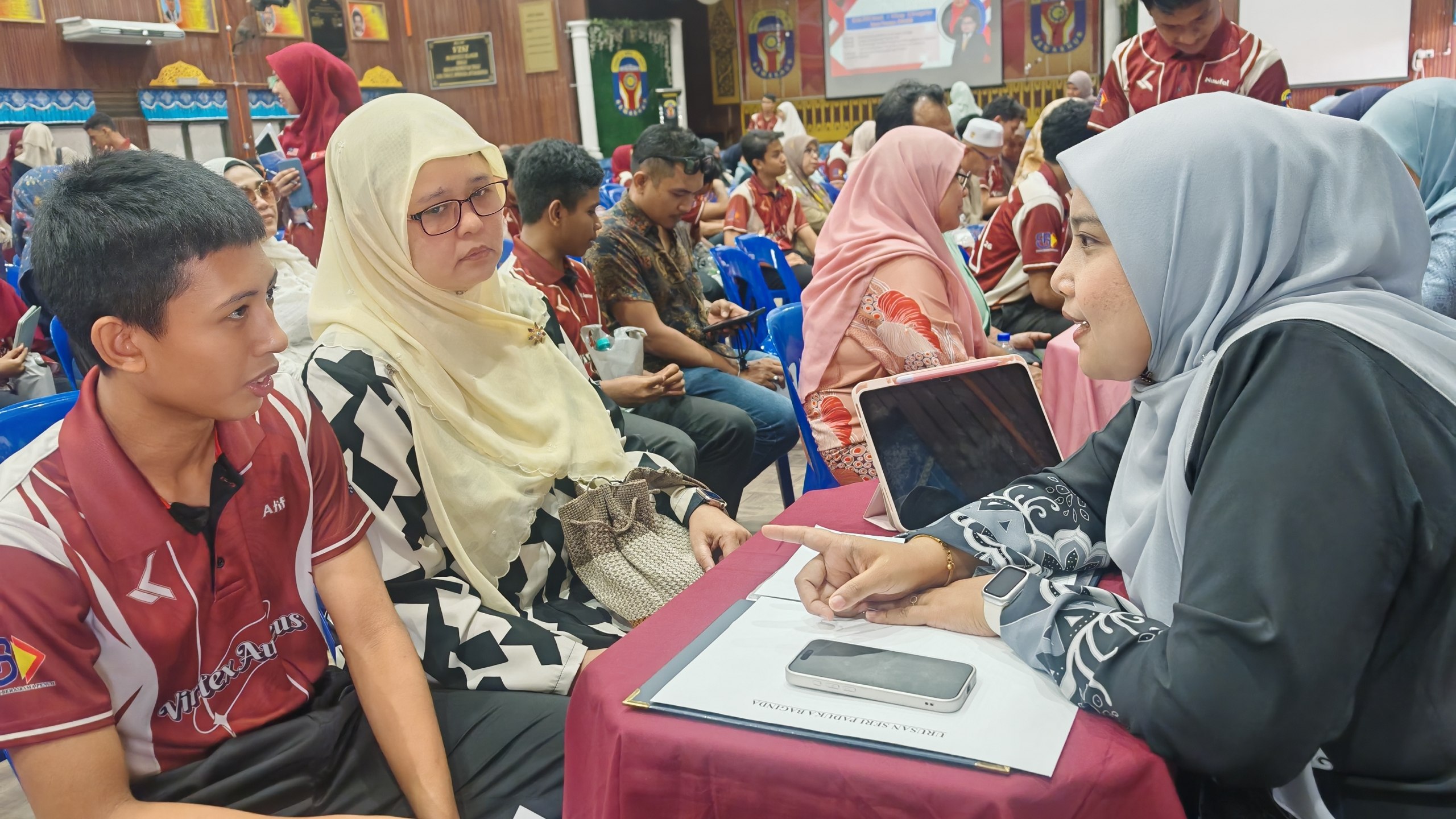 Documentation from the 2nd Form 5 Academic Dialogue